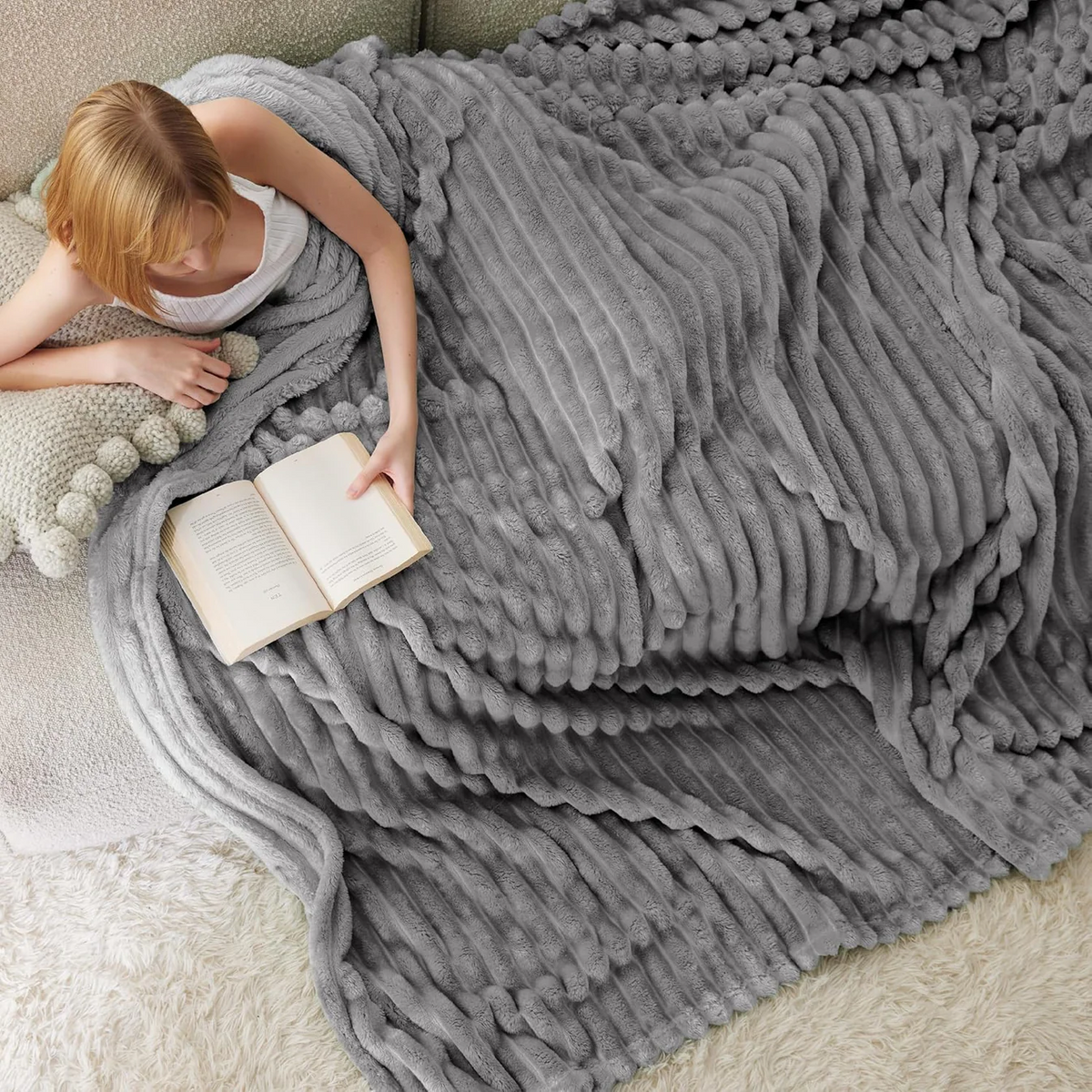Warm Flannel Multifunctional Blanket