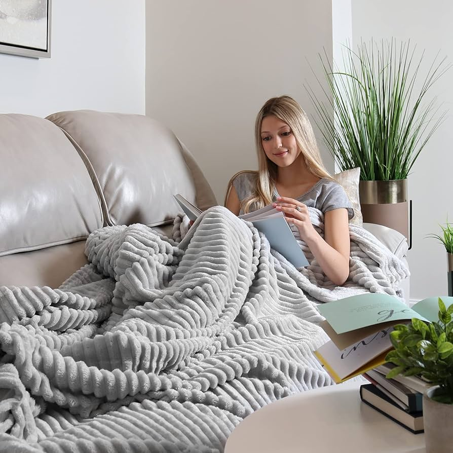 Warm Flannel Multifunctional Blanket